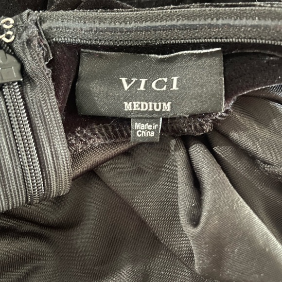 NWOT Vici Always You Strapless Black Velvet Midi Dress Sz Medium - Picture 4 of 5